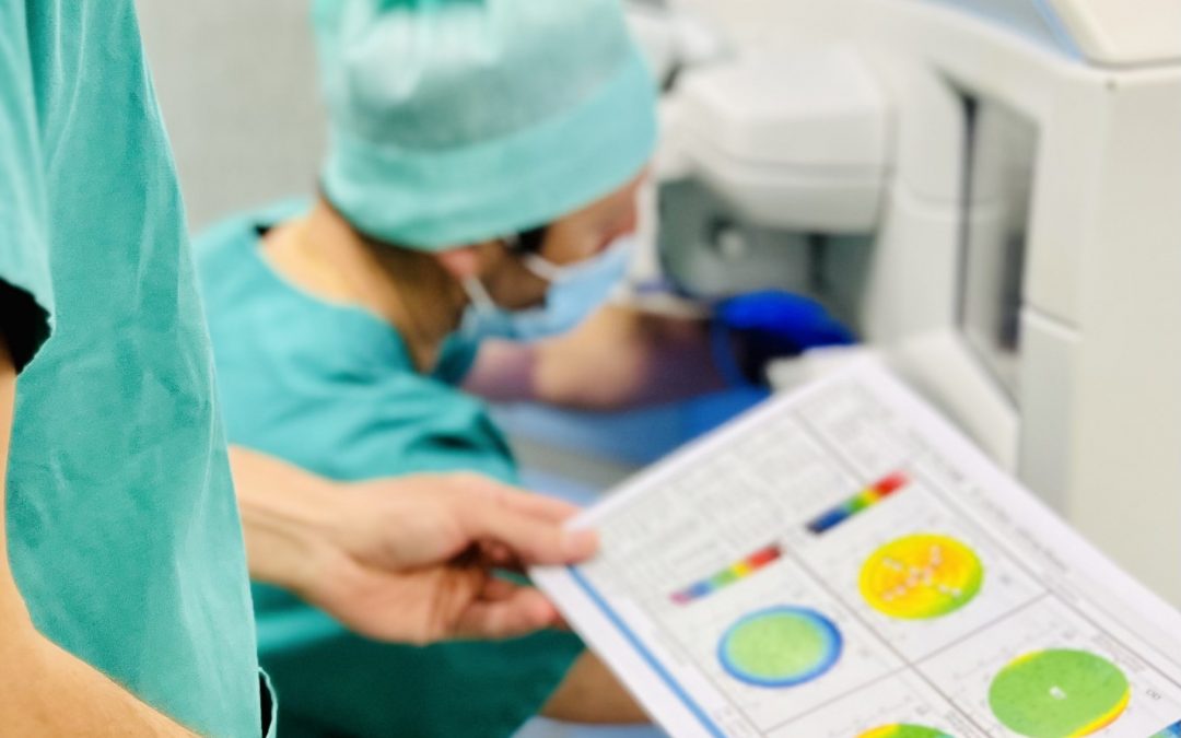 Combien de temps retirer ses lentilles avant une intervention des yeux au laser ?